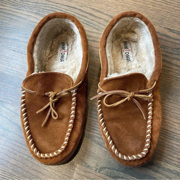 Men's Pile Lined Hardsole Moccassin Slipper Driving Shoe Camel Size 11 Faux Fur - Picture 1 of 10